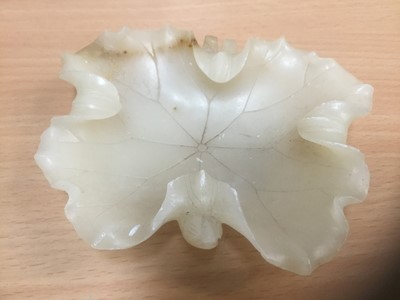 Lot 142 - Soapstone carved lotus leaf