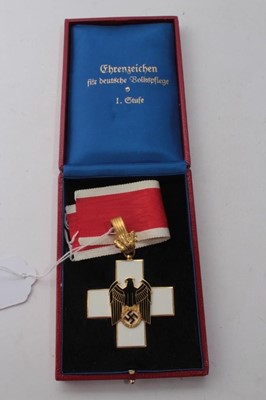 Lot 786 - Nazi German Social Welfare Cross (First Class) in fitted case