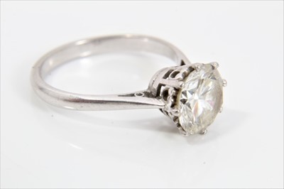 Lot 288 - Diamond single stone ring, 1.60cts, in platinum setting