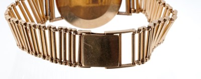 Lot 604 - Longines gentlemen's 9ct gold wristwatch