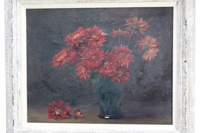 Lot 1058 - Alfred Frederick William Hayward (1856-1939) oil on canvas - Chrysanthemums in a vase, provenance - by family descent from the artisT