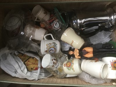 Lot 198 - Decorative China and sundries including Royal commemoratives etc