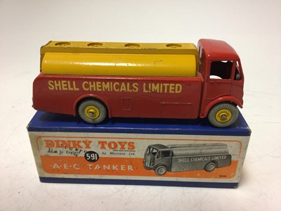 Lot 2011 - Dinky A-E-C tanker Shell Chemicals No. 591 boxed
