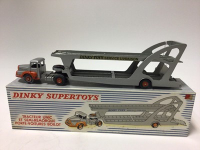 Lot 2019 - Dinky Supertoys (French issue) tracteur Unic Et Semi-Remorque Port-Voitures Bailot No. 894