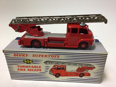 Lot 2036 - Dinky Supertoys turntable fire escape No. 956 boxed