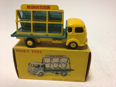 Lot 2084 - Dinky French Issue Miroitier Simca "cargo" No 33C, boxed