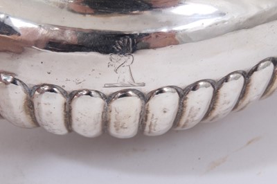 Lot 211 - George III silver teapot