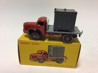 Lot 2090 - Dinky French Issue Plateau Berliet Avec Container No 34B, boxed