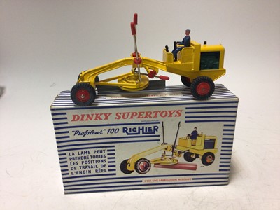 Lot 2191 - Dinky 'Profileur' 100 Richier no 886, boxed