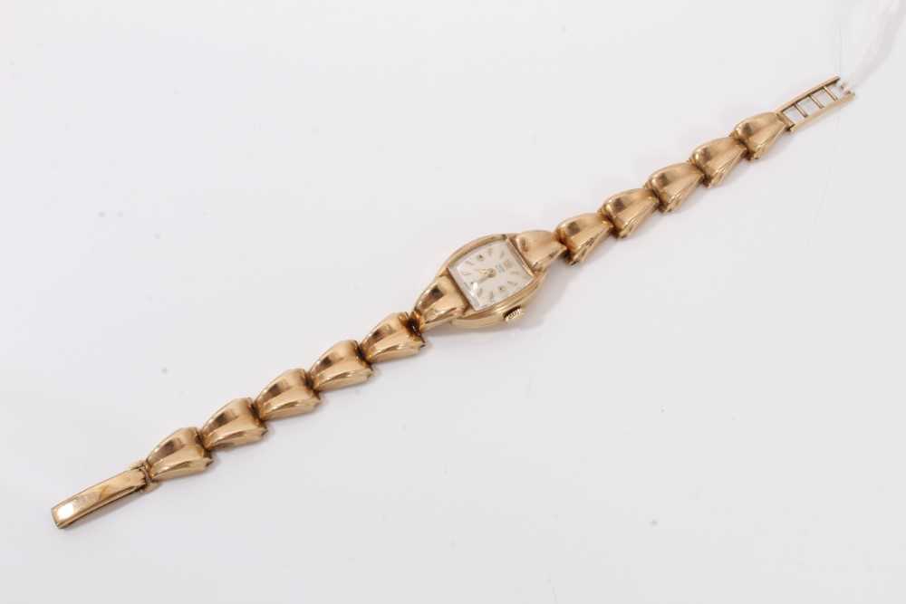 Lot 18 - 1950s ladies Rolex Tudor Royal 9ct gold wristwatch