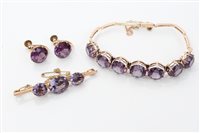 Lot 1576 - Victorian gold (9ct) synthetic Alexandrite...