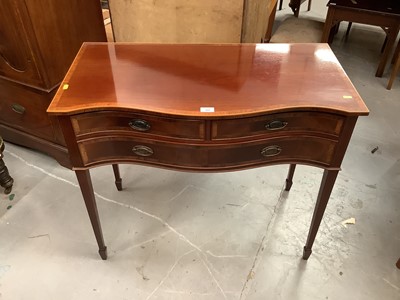 Lot 900 - Good quality George III style mahogany serpentine fronted side table by Redman & Hales Ltd of Hatfield Peverel with rosewood crossbanding and boxwood stringing, three drawers on square taper legs t...