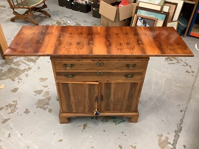 Lot 913 - Georgian style yew wood veneered cupboard