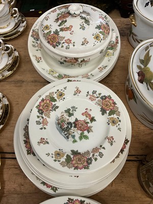 Lot 15 - Wedgwood Eastern Flowers pattern eight place setting part dinner service, 38 pieces