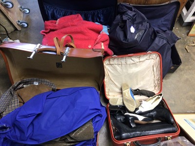 Lot 223 - Group of vintage clothing and bags