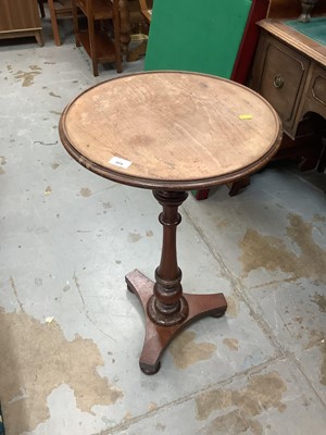 Lot 924 - Victorian mahogany circular wine table on trefoil platform base