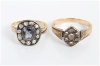 Lot 3286 - Antique diamond cluster ring with a central...