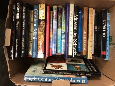 Lot 210 - Six boxes of art books