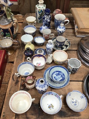 Lot 47 - Collection of 18th, 19th and 20th century porcelain and other ceramics including Chinese