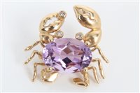 Lot 3293 - Gold (14k) novelty crab brooch mounted with an...