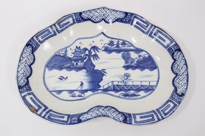 Lot 31 - Caughley kidney shaped dish, circa 1785, decorated in blue and white with the Weir pattern, 27.5cm wide