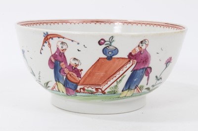 Lot 94 - New Hall bowl, circa 1800, polychrome painted with Chinese figures, 15cm diameter