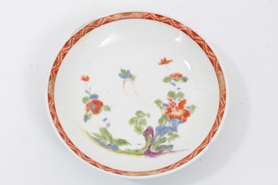 Lot 100 - Meissen saucer, circa 1750, decorated in the Kakiemon style, crossed swords mark to base, 12.5cm diameter