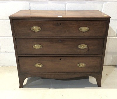 Lot 1009 - George III mahogany chest of three graduated drawers on splayed bracket feet