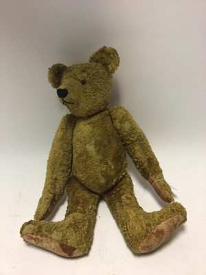 Lot 1901 - Teddy Bear golden mohair plush, long arms, big feet, leather pads, small hump, wood wool stuffing, long shaved snout, 18cm
