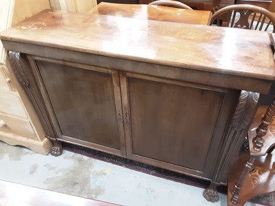Lot 1071 - Regency mahogany chiffonier