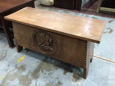 Lot 1031 - Oak coffer