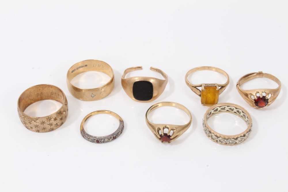 Lot 9 - Eight 9ct gold rings