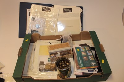 Lot 528 - World - Mixed coinage to include coin/stamp covers