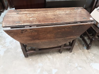 Lot 901 - 18th century ok oval drop flap table on turned supports joined by stretchers
