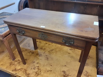 Lot 1151 - 19th century mahogany tea table