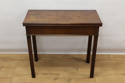 Lot 1425 - George III mahogany tea table