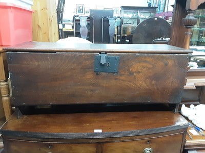 Lot 1158 - 19th century elm coffer, 98cm wide, 32cm deep, 40.5cm high