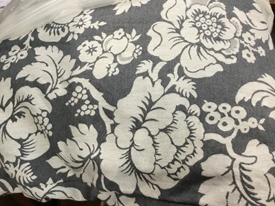 Lot 335 - Pair good quality interlined linen curtains