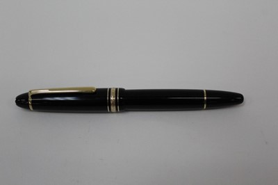 Lot 2385 - Mont Blanc Fountain Pen