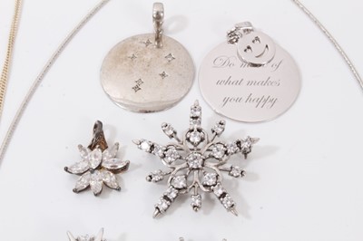 Lot 67 - Group of contemporary silver paste set jewellery including necklaces, brooches, coloured cultured pearls etc