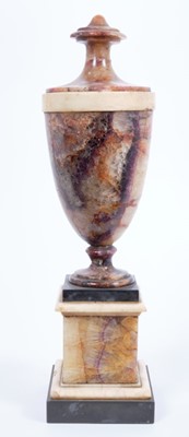 Lot 837 - George III Derbyshire fluorspar Blue John niche urn