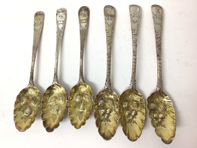Lot 453 - Set of three Georgian silver berry dessert spoons and three further similar