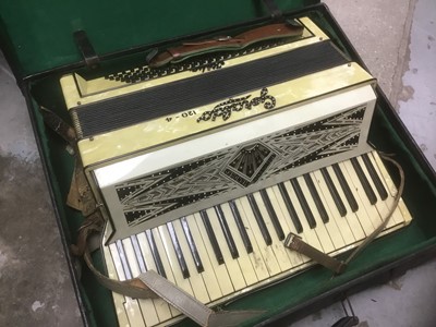 Lot 2215 - Piano accordion in case