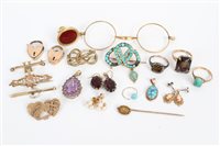 Lot 3332 - Group of gold, yellow metal and other...