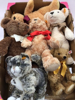 Lot 1754 - Steiff bears 113321, 113475, 113536, 113376, 2018 Royal Wedding, Cat 099335