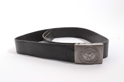 Lot 862 - 1930's Nazi German Deutsch Reichsbahn belt buckle with logo to centre, on leather belt