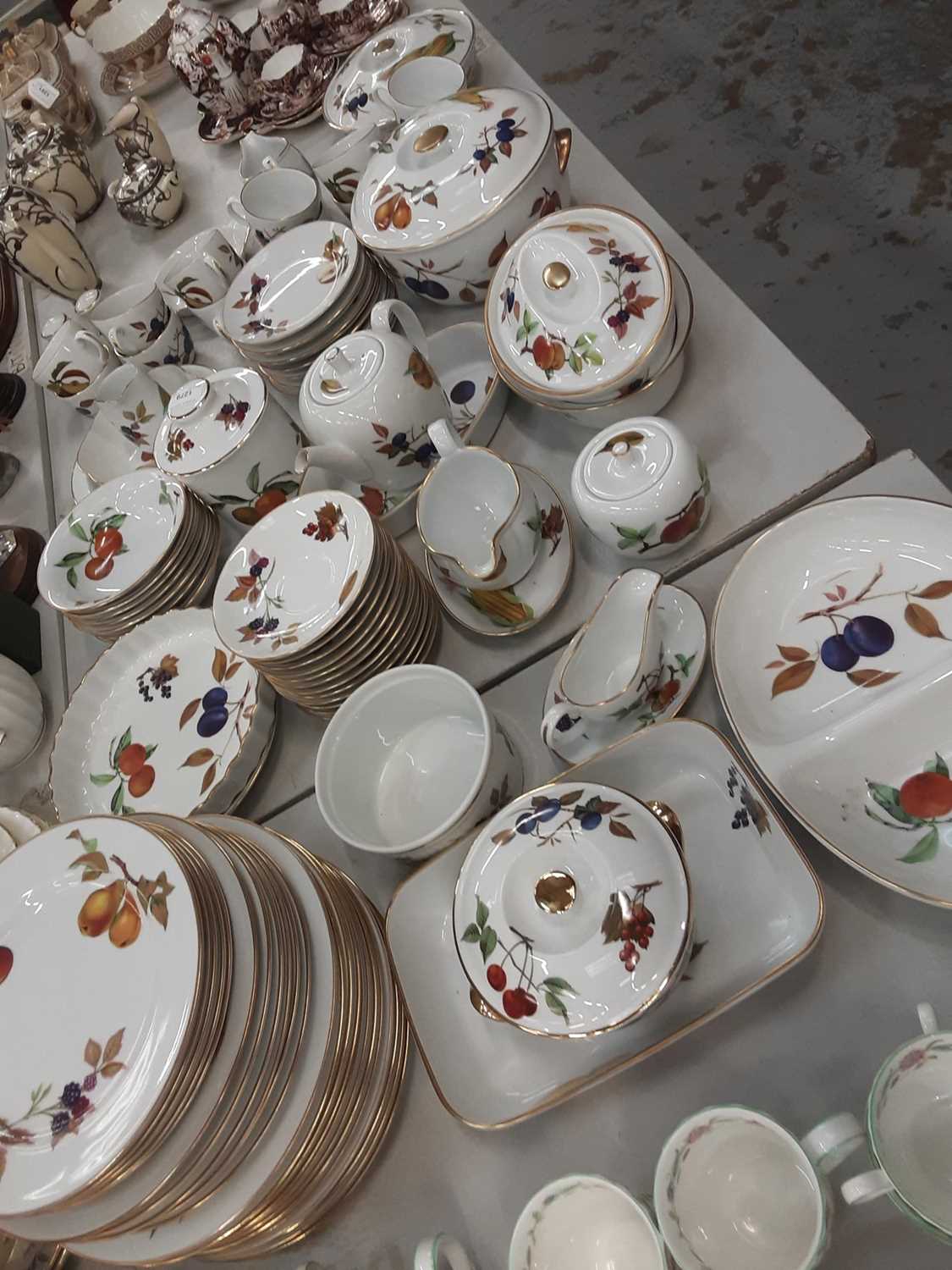 Lot 1279 - Royal Worcester Evesham pattern dinner service