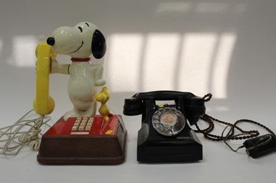 Lot 2491 - Snoopy Telephone together with a Bakelite telephone (2)
