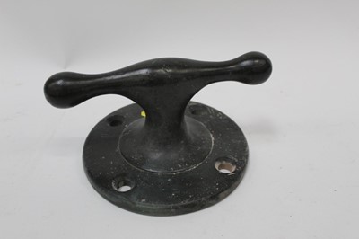 Lot 2495 - Bronze ships cleat