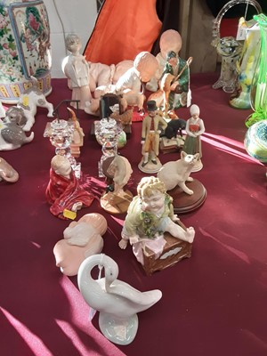 Lot 1185 - Collection of Lladro, NAO, Royal Doulton, Border Fine Arts, Lisa Larson and other figures (to be sorted into suitable lots)